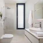 1 Bedroom Cozy In דירה *